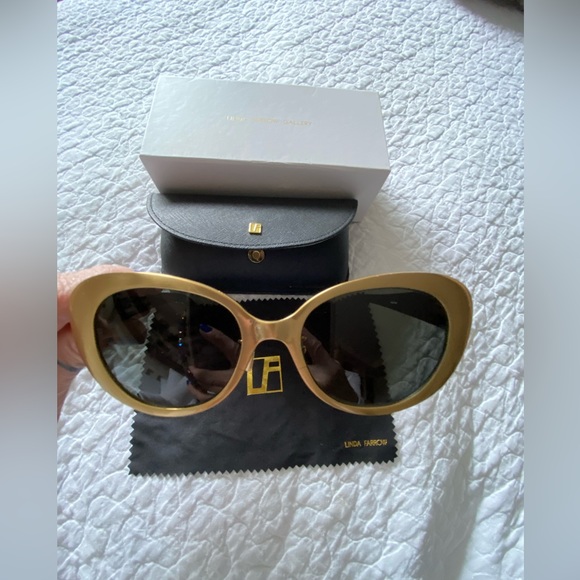 LINDA FARROW Gold Frame Sunglasses - Picture 4 of 14